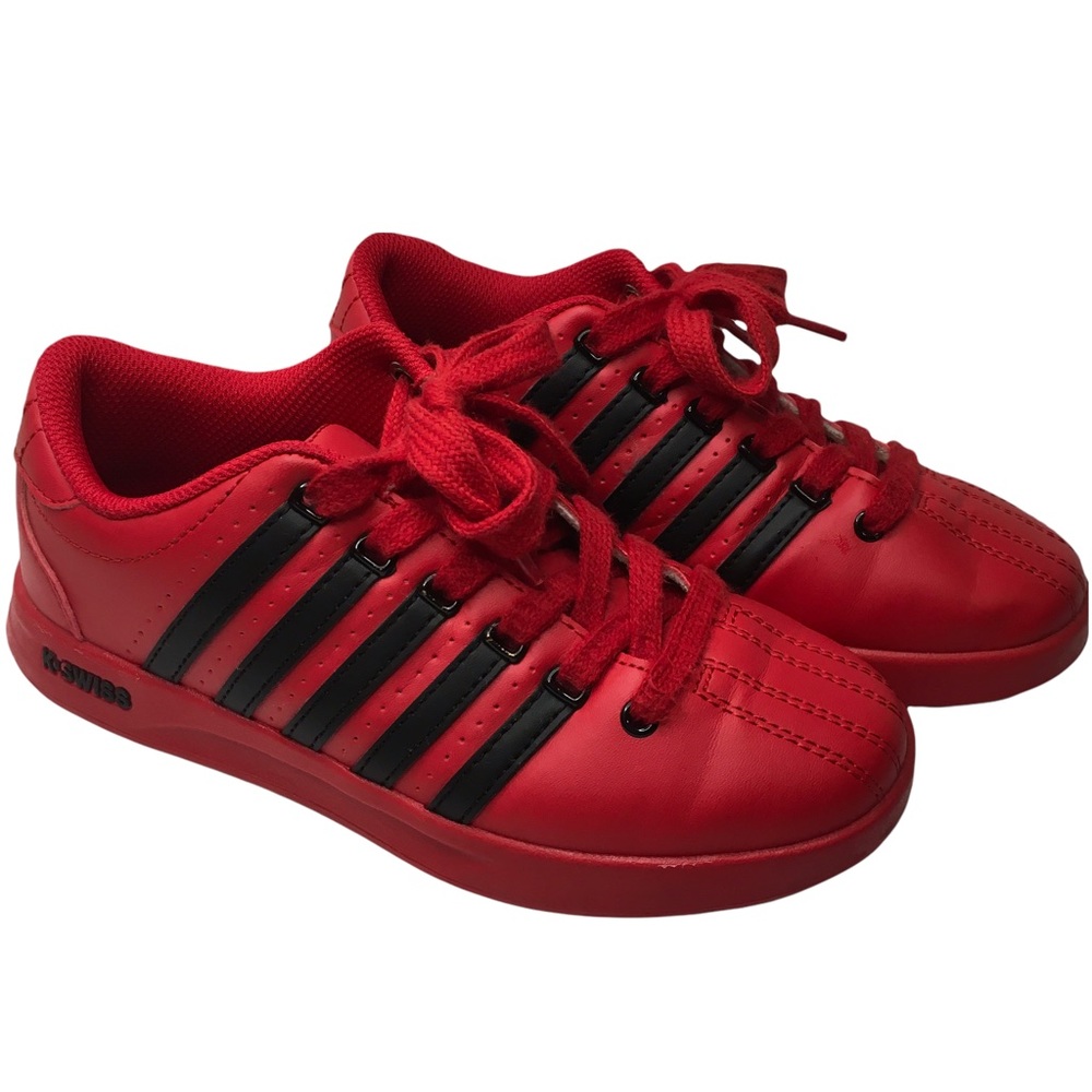 Pre-owed- Children k-Swiss Shoes size 2 slightly worn